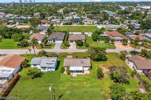22 3rd St, Bonita Springs FL - photo 11 of 34