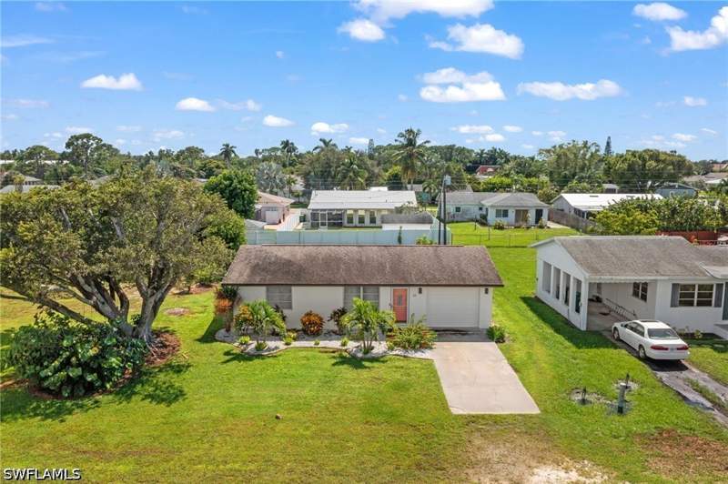 2 bedroom SingleFamilyResidence at 22 3rd St, Bonita Shores, Bonita Springs — photo 4