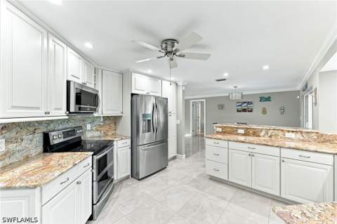 350 Pinehurst Cir, Naples FL - photo 10 of 30