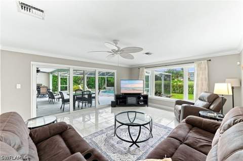 350 Pinehurst Cir, Naples FL - photo 12 of 30