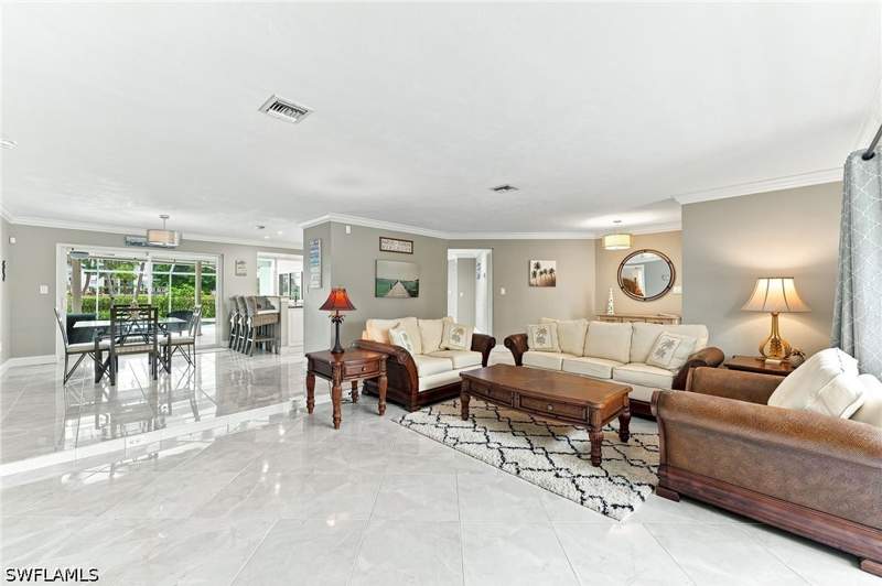 3 bedroom SingleFamilyResidence at 350 Pinehurst Cir, St Andrews At Lely Golf Estates, Naples — photo 5