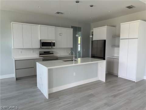 3237 29th Ave NE, Naples FL - photo 7 of 31
