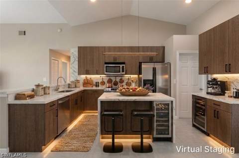 12641 Eagle Pointe Cir, Fort Myers FL - photo 11 of 42