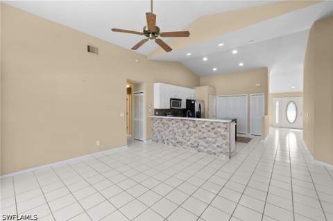 12641 Eagle Pointe Cir, Fort Myers FL - photo 15 of 42