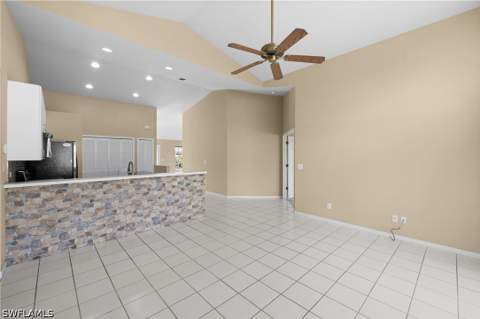 12641 Eagle Pointe Cir, Fort Myers FL - photo 16 of 42