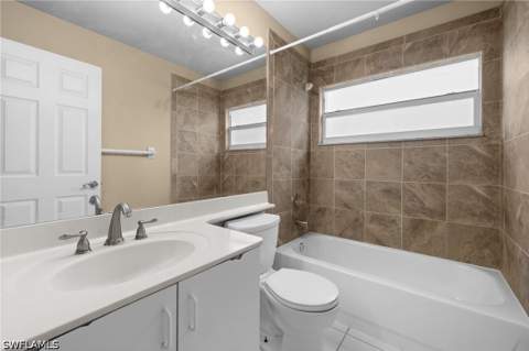 12641 Eagle Pointe Cir, Fort Myers FL - photo 22 of 42