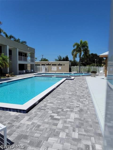 190 Santa Clara Dr 190-4, Naples FL - photo 14 of 25