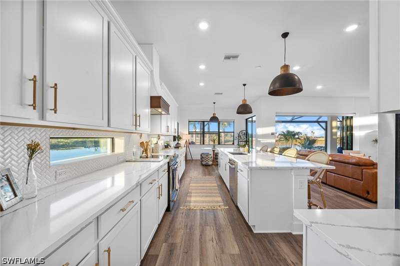 6 bedroom SingleFamilyResidence at 4107 Traditions Dr, Avalon Park, Ave Maria — photo 3