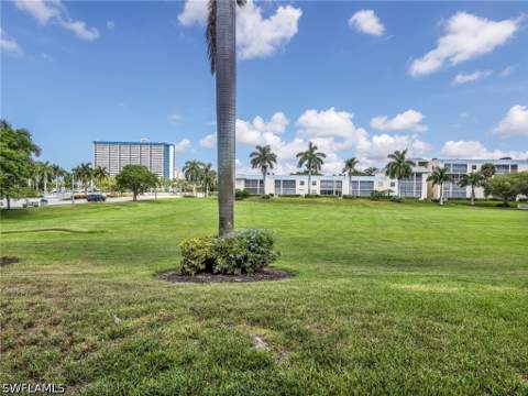 145 S Collier Blvd E102, Marco Island FL - photo 19 of 29