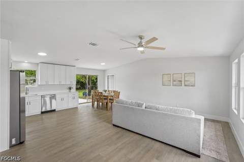 706 SW 31st St, Cape Coral FL - photo 6 of 25