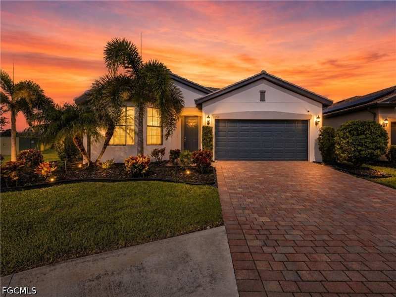 3 bedroom SingleFamilyResidence at 3721 E Hampton Cir, Hampton Lakes, Alva — photo 1
