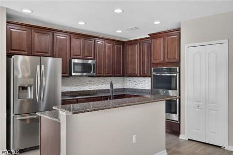 1623 SW 19th Pl, Cape Coral FL - photo 8 of 39