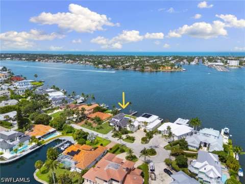 1535 Dolphin Ln, Naples FL - photo 11 of 39
