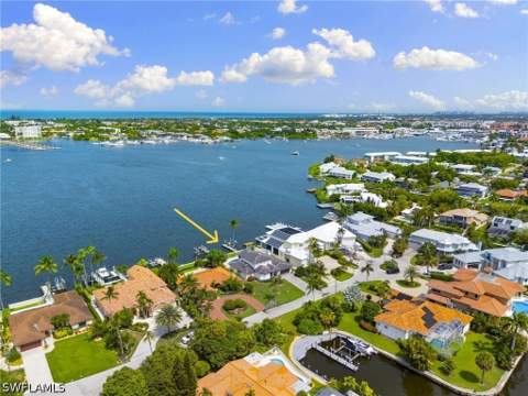 1535 Dolphin Ln, Naples FL - photo 13 of 39