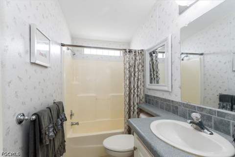244 Daisy Ave, Fort Myers FL - photo 20 of 40
