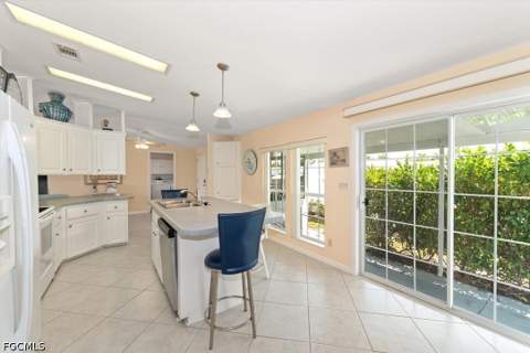 244 Daisy Ave, Fort Myers FL - photo 9 of 40