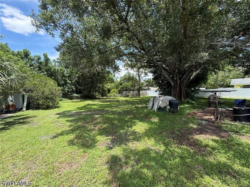 4 bedroom SingleFamilyResidence at 12374 Fourth St, Fort Myers Shores, Fort Myers — photo 4