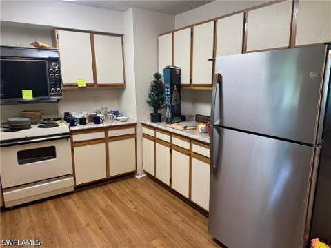 12374 Fourth St, Fort Myers FL - photo 9 of 38