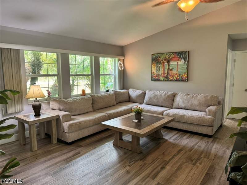 3 bedroom SingleFamilyResidence at 13 Wellington Ave, Lehigh Acres, Lehigh Acres — photo 2