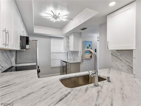 5471 Peppertree Dr 7, Fort Myers FL - photo 16 of 36