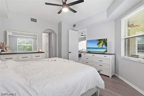 1425 Mariposa Cir 101, Naples FL - photo 21 of 50