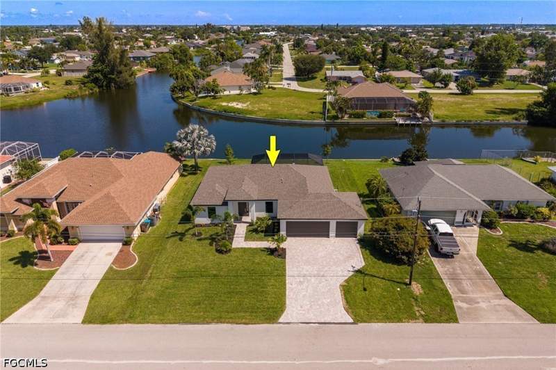 4 bedroom SingleFamilyResidence at 1807 NE 2nd St, Cape Coral, Cape Coral — photo 2