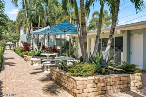 653 12th Ave S 653, Naples FL - photo 22 of 24