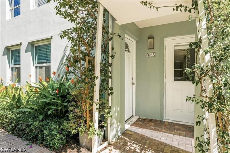 2 bedroom Condominium at 653 12th Ave S 653, Everglades Club, Naples — photo 5