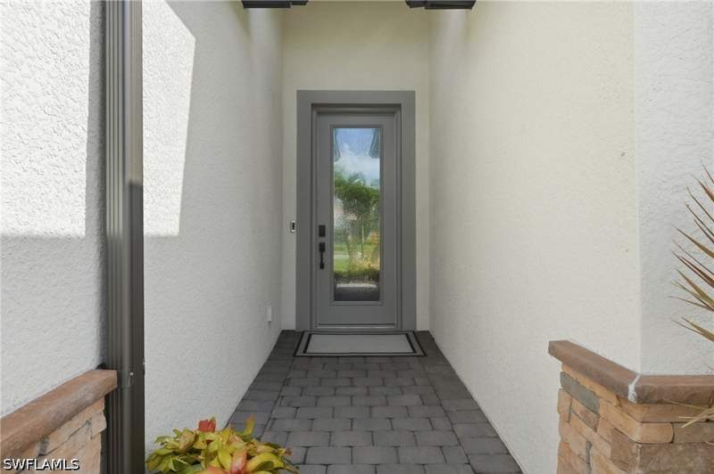 4 bedroom SingleFamilyResidence at 18566 Ives Dr, Verdana Village, Estero — photo 4