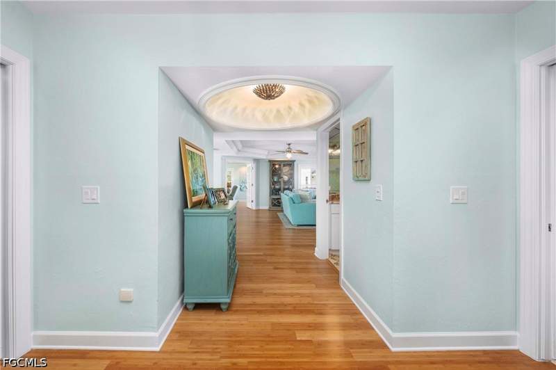 4 bedroom SingleFamilyResidence at 408 Bella Vista Way E, Colony Beach Estates, Sanibel — photo 5
