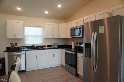 108 Dublin Cir, Labelle FL - photo 6 of 17