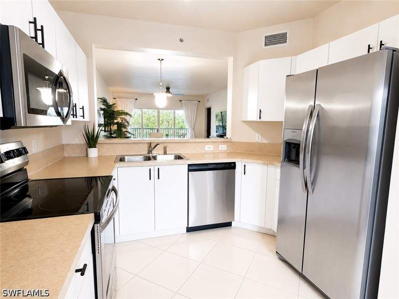 2 bedroom Condominium at 7839 Regal Heron Cir 202, Blue Heron, Naples — photo 2