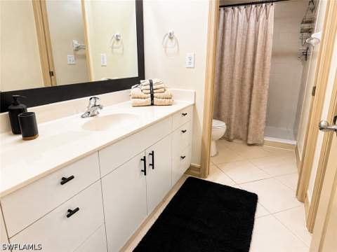 7839 Regal Heron Cir 202, Naples FL - photo 8 of 14
