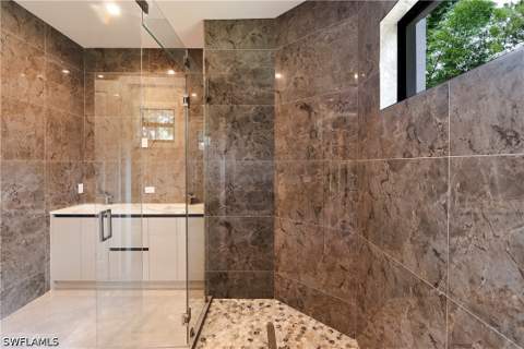 1061 20th Ave NE, Naples FL - photo 17 of 32