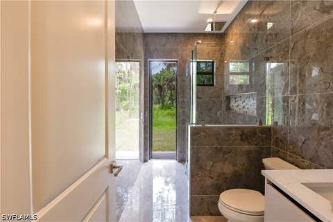1061 20th Ave NE, Naples FL - photo 23 of 32