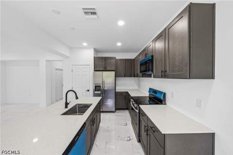 2810 73rd St W, Lehigh Acres FL - photo 8 of 16