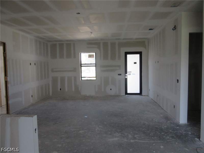 3 bedroom SingleFamilyResidence at 3731 13th St W, Lehigh Acres, Lehigh Acres — photo 5