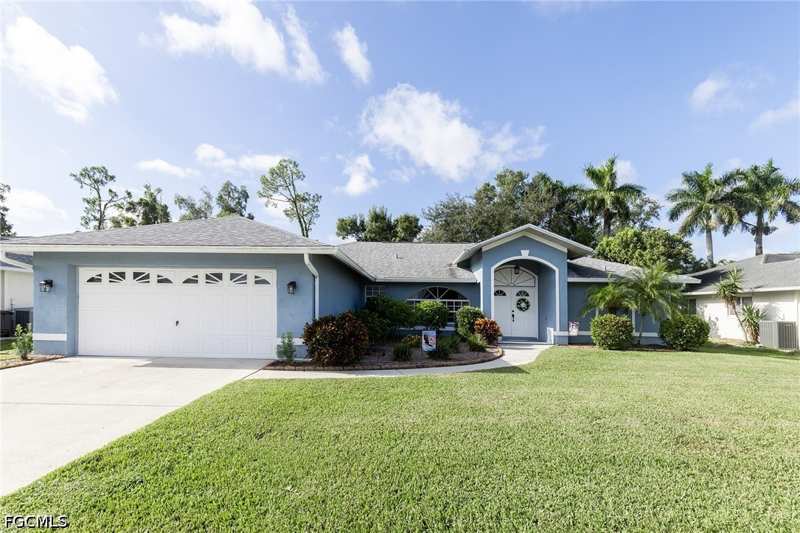3 bedroom SingleFamilyResidence at 6408 Emerald Pines Cir, Emerald Pines, Fort Myers — photo 1