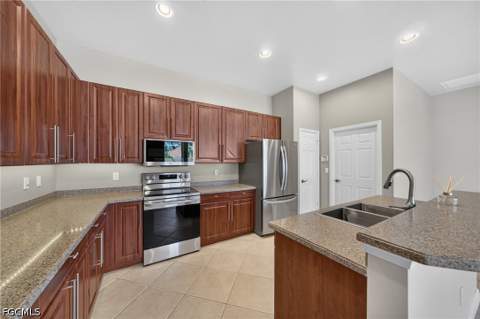 13954 Bently Cir, Fort Myers FL - photo 18 of 43