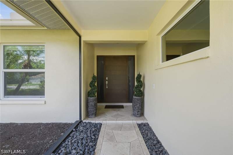 3 bedroom SingleFamilyResidence at 4601 Evergreen Lake Rd, Lakewood, Naples — photo 2