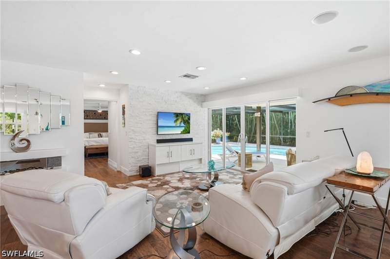 3 bedroom SingleFamilyResidence at 4601 Evergreen Lake Rd, Lakewood, Naples — photo 5