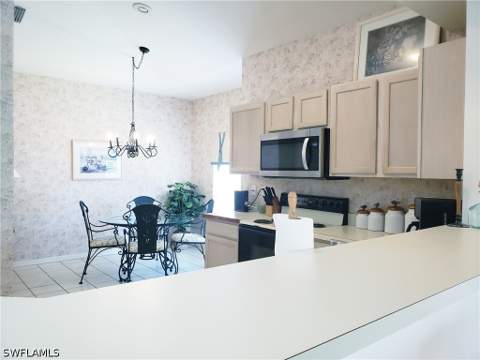 661 Wiggins Lake Dr 201, Naples FL - photo 23 of 36