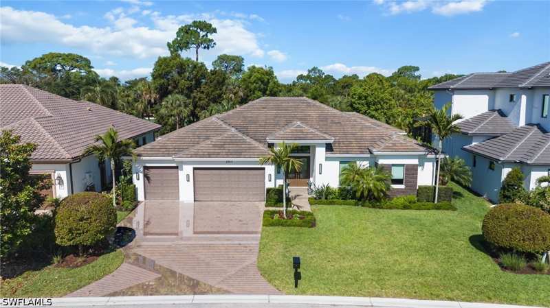 4 bedroom SingleFamilyResidence at 2943 Coco Lakes Dr, Coco Lakes, Naples — photo 1