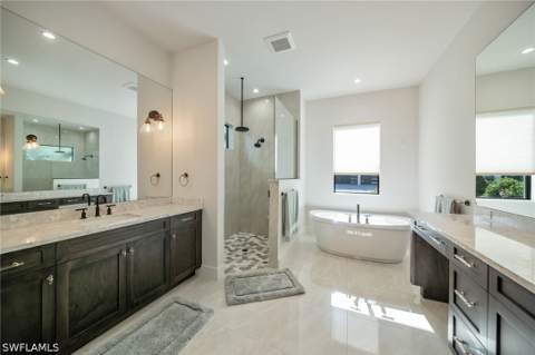 2943 Coco Lakes Dr, Naples FL - photo 16 of 33