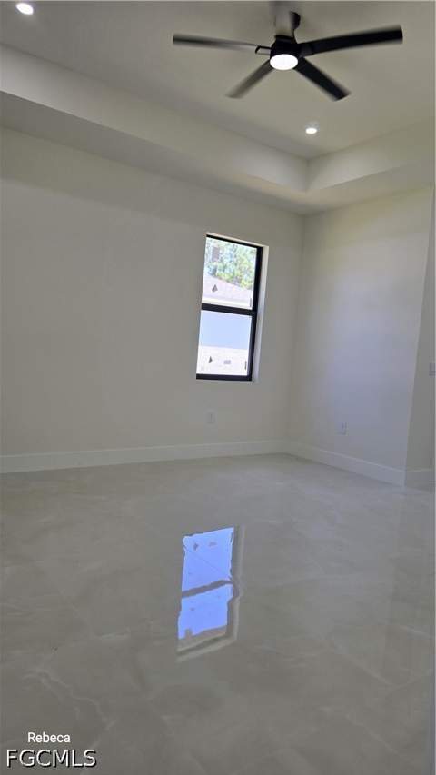 580 Woodview Dr, Lehigh Acres FL - photo 10 of 37