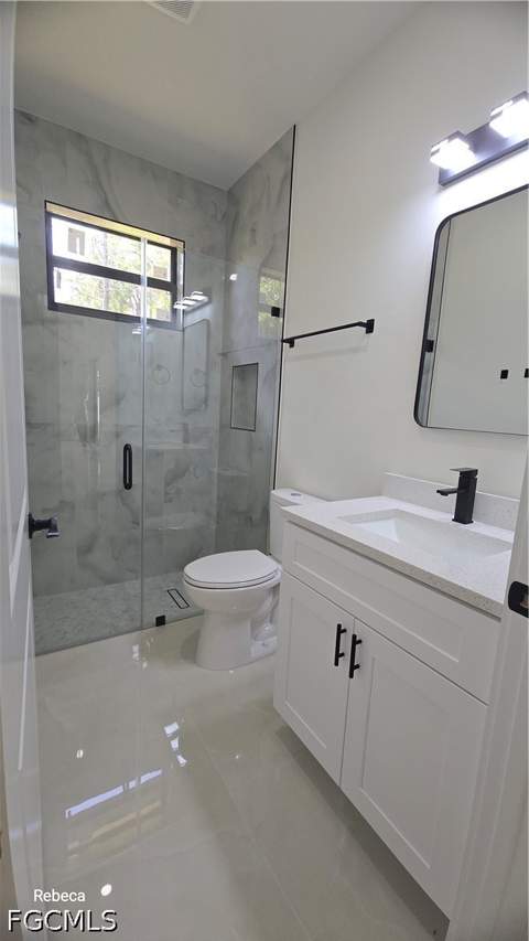 580 Woodview Dr, Lehigh Acres FL - photo 21 of 37