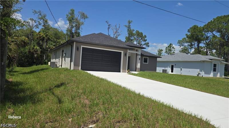 4 bedroom SingleFamilyResidence at 580 Woodview Dr, Lehigh Acres, Lehigh Acres — photo 3