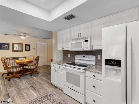 376 Prather Dr, Fort Myers FL - photo 16 of 40