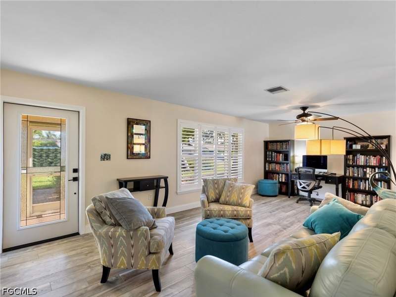 3 bedroom SingleFamilyResidence at 376 Prather Dr, McGregor Isles, Fort Myers — photo 4