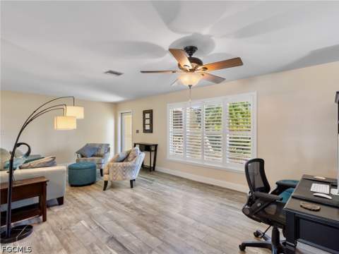 376 Prather Dr, Fort Myers FL - photo 6 of 40